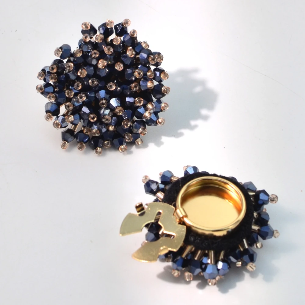 قطعتان من أغطية الأزرار الأنيق - مراجعة Jewelry Making Accessories وسعره